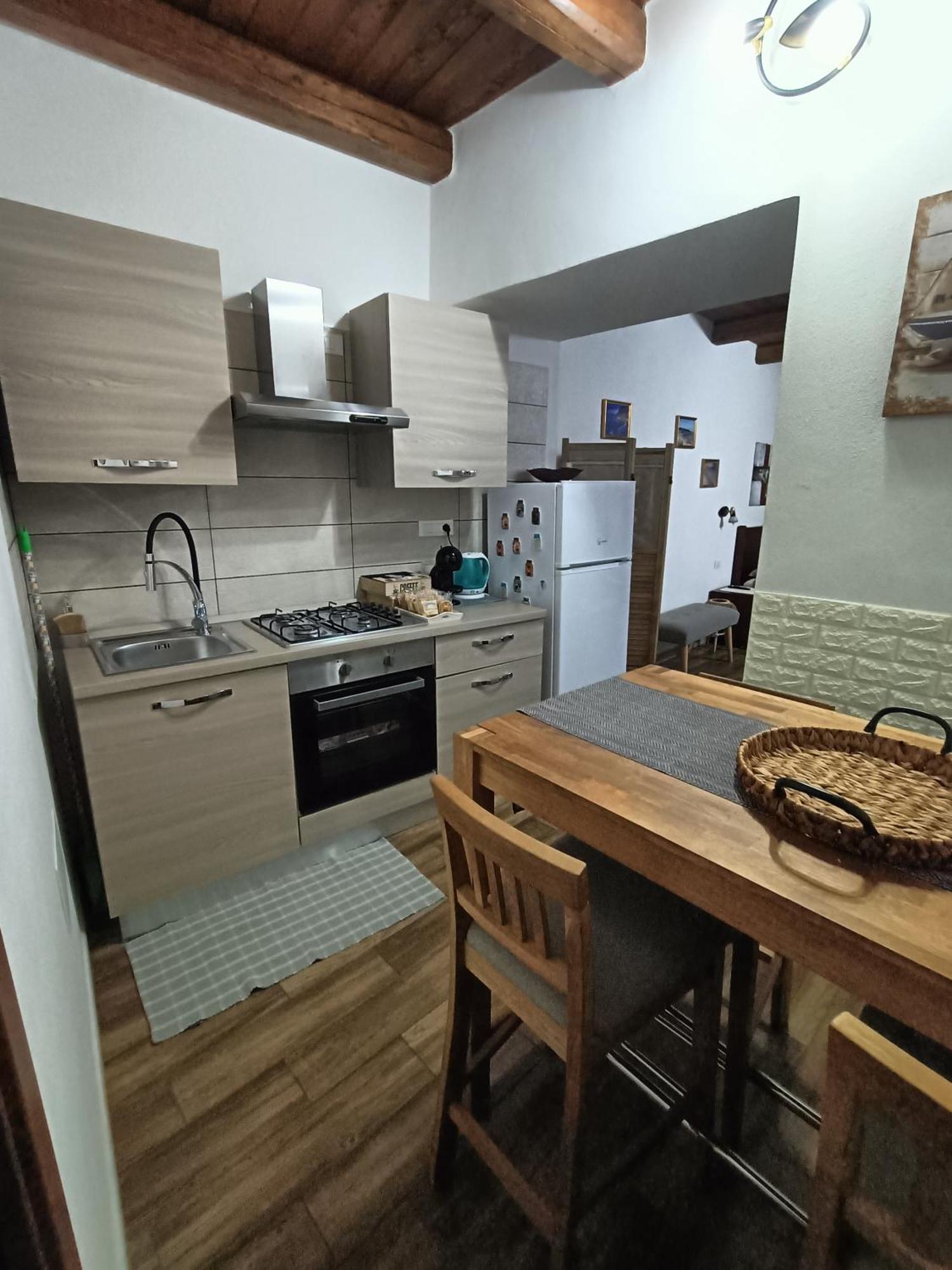 Bed And Breakfast Raggio Di Sole 伊格莱西亚斯 外观 照片